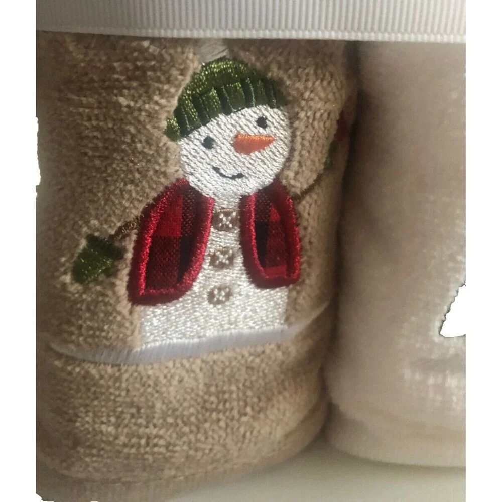 Christmas Fingertip Towels Set of 4 Embroidered Red Truck 11x18